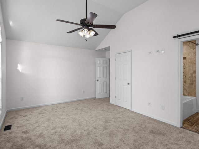 1013 Gibbs Rd, Wellford, SC 29385