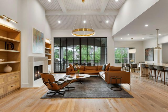 7 Gatewood Reserve Lane, The Woodlands, TX 77381