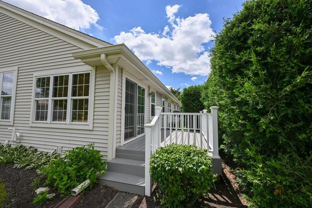 N57W24093 N Sycamore CIRCLE, Sussex, WI 53089