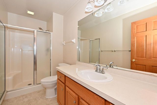 N57W24093 N Sycamore CIRCLE, Sussex, WI 53089