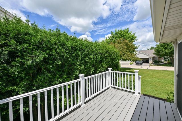 N57W24093 N Sycamore CIRCLE, Sussex, WI 53089