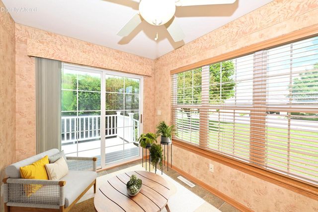 N57W24093 N Sycamore CIRCLE, Sussex, WI 53089