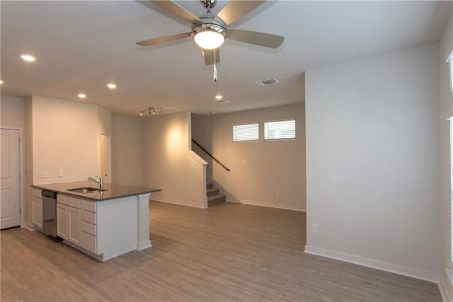 605 N West South St ST 391, Leander, TX 78641