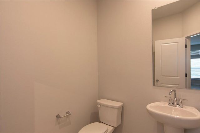 605 N West South St ST 391, Leander, TX 78641