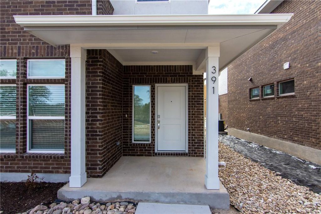 605 N West South St ST 391, Leander, TX 78641