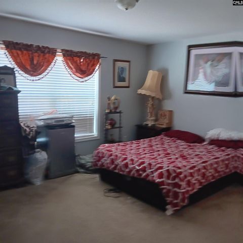 110 Turkey Heights Street, St. Matthews, SC 29135