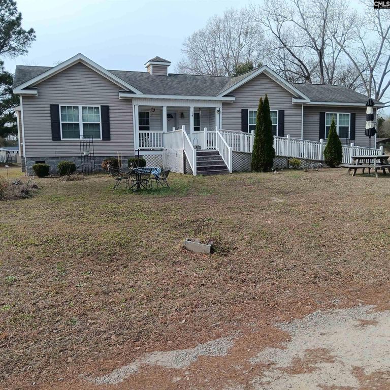 110 Turkey Heights Street, St. Matthews, SC 29135