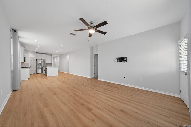 8806 White Crown, San Antonio, TX 78254