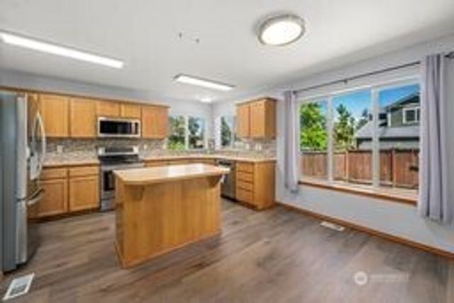 1716 Prospect Lane, Tacoma, WA 98405