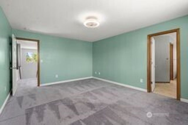 1716 Prospect Lane, Tacoma, WA 98405