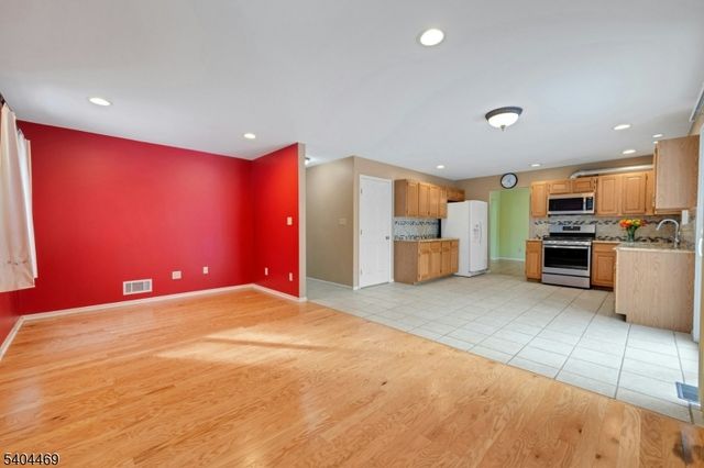 40 White Meadow Rd, Rockaway Twp., NJ 07866