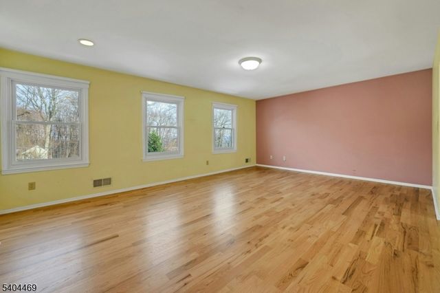 40 White Meadow Rd, Rockaway Twp., NJ 07866