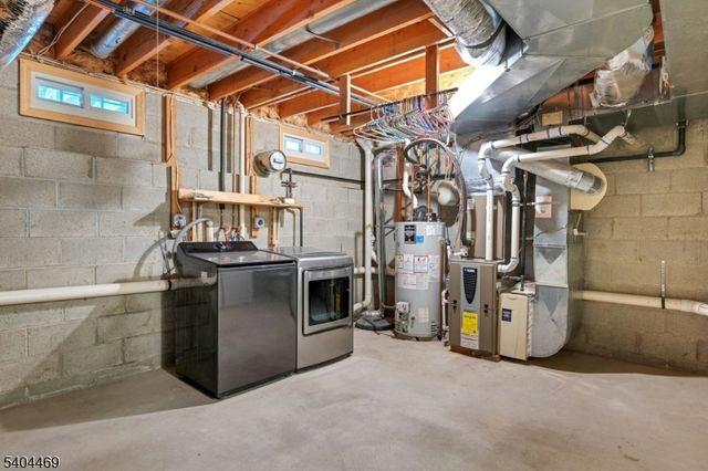 40 White Meadow Rd, Rockaway Twp., NJ 07866