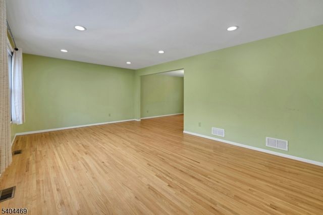 40 White Meadow Rd, Rockaway Twp., NJ 07866