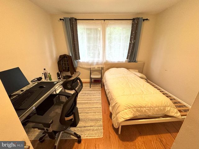 18 GOSHAWK CT, Voorhees, NJ 08043
