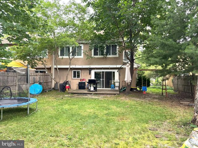 18 GOSHAWK CT, Voorhees, NJ 08043