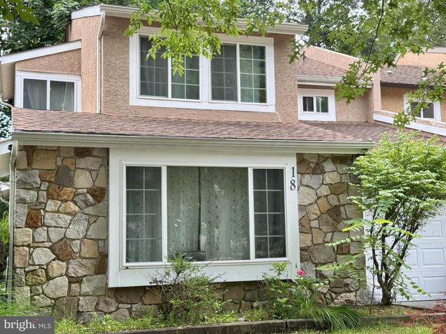 18 GOSHAWK CT, Voorhees, NJ 08043