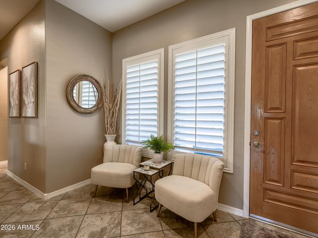 1719 W ALOE VERA Drive, Phoenix, AZ 85085