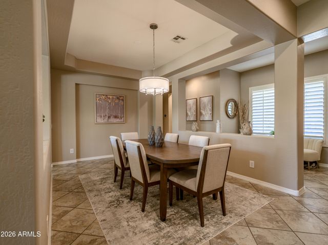 1719 W ALOE VERA Drive, Phoenix, AZ 85085