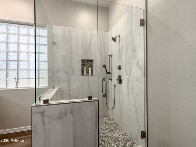 1719 W ALOE VERA Drive, Phoenix, AZ 85085