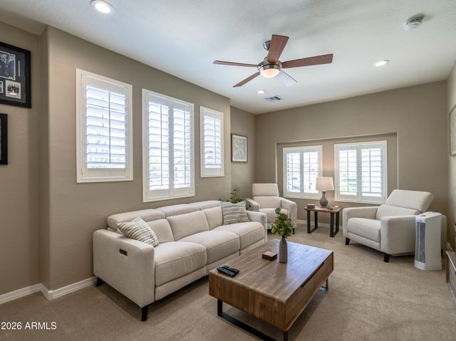 1719 W ALOE VERA Drive, Phoenix, AZ 85085