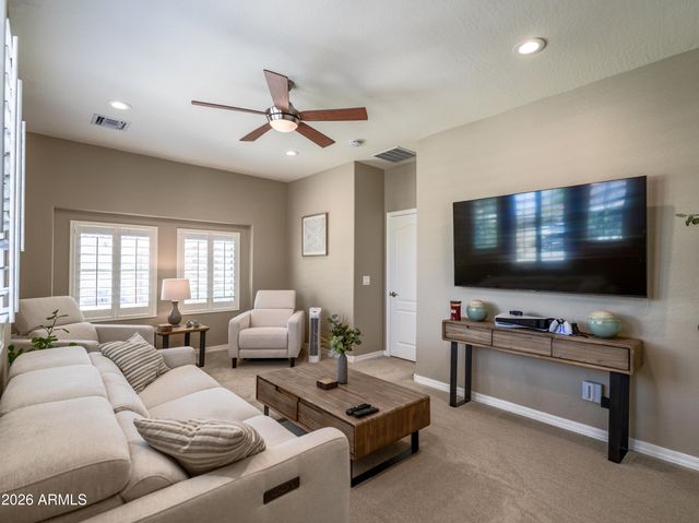 1719 W ALOE VERA Drive, Phoenix, AZ 85085