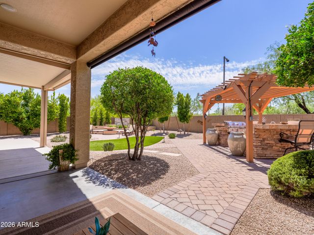 1719 W ALOE VERA Drive, Phoenix, AZ 85085
