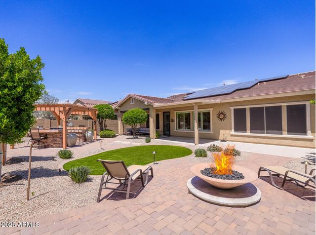 1719 W ALOE VERA Drive, Phoenix, AZ 85085