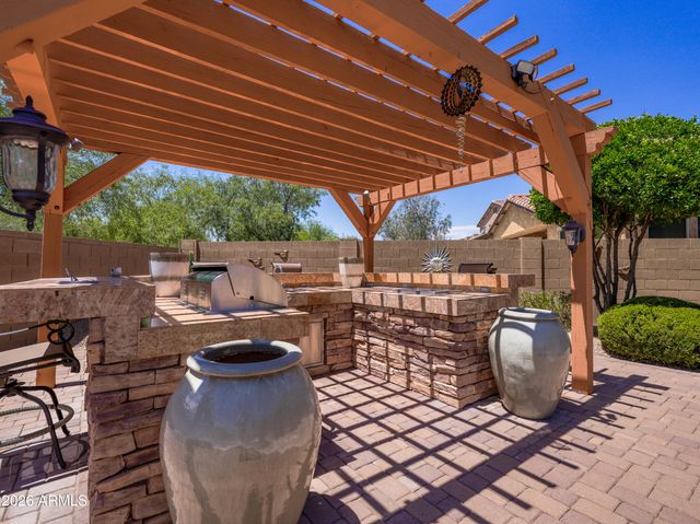 1719 W ALOE VERA Drive, Phoenix, AZ 85085