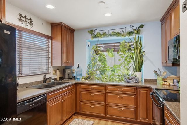 4060 W VILLA LINDA Drive, Glendale, AZ 85310
