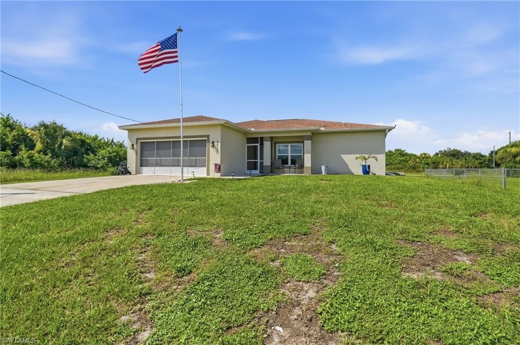 3017 Iris CIR, LABELLE, FL 33935 — photo 2