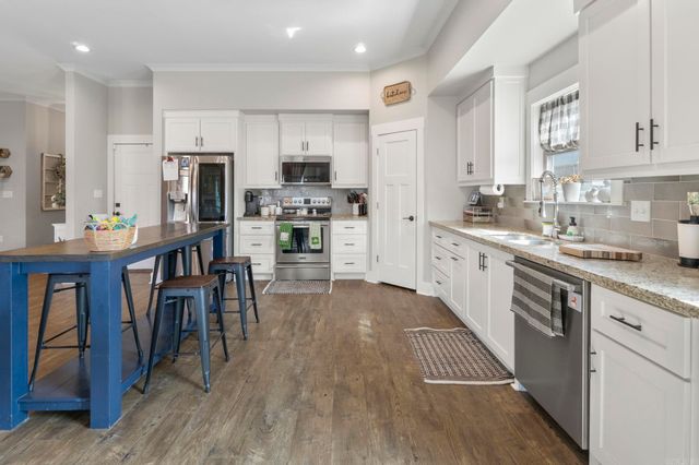 504 Sweet Gum Court, Cabot, AR 72023