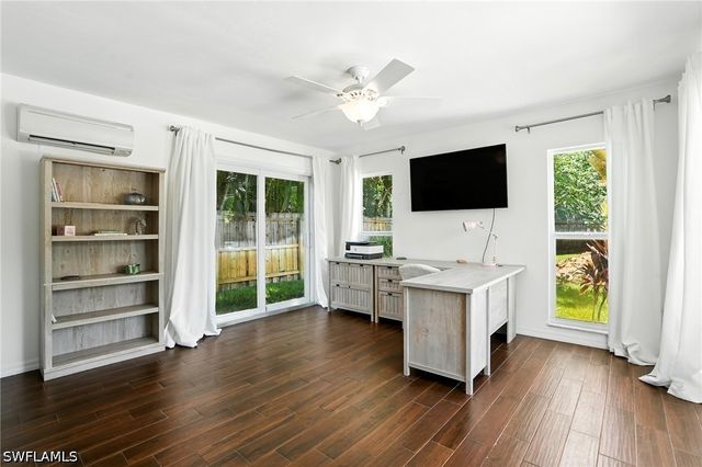 1063 22nd AVE N, Naples, FL 34103