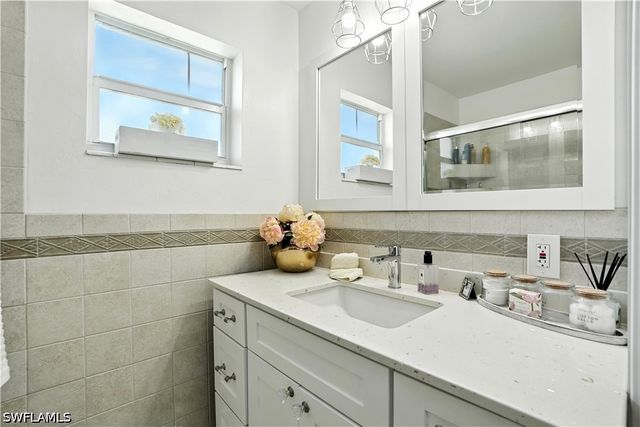 1063 22nd AVE N, Naples, FL 34103