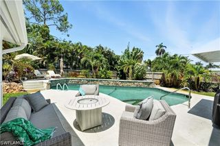1063 22nd AVE N, Naples, FL 34103