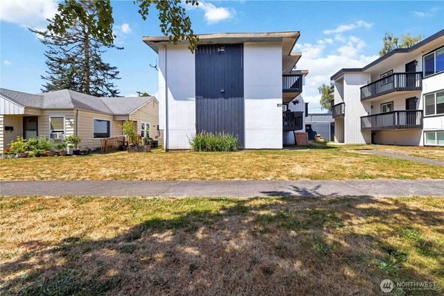 1337 10th Avenue, Longview, WA 98632