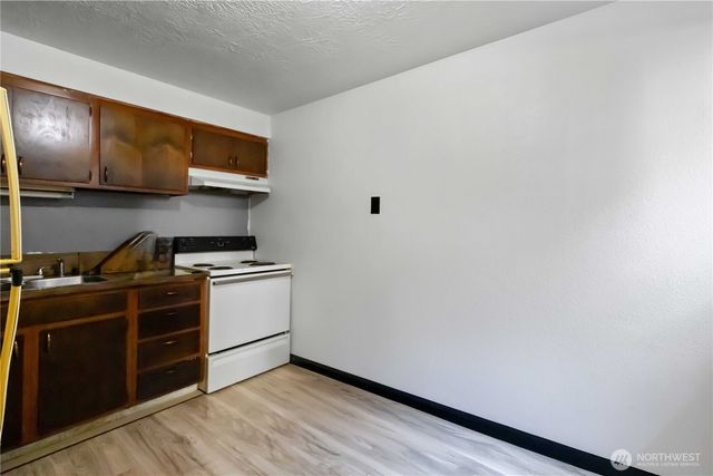 1337 10th Avenue, Longview, WA 98632