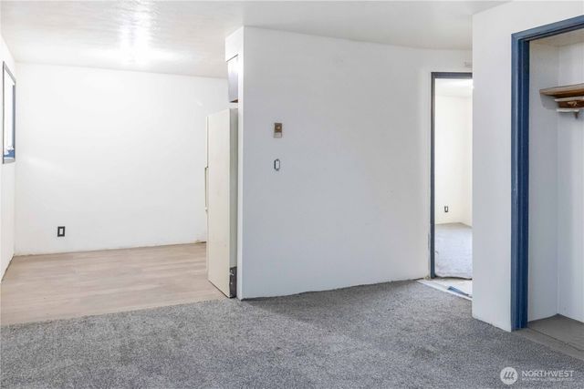 1337 10th Avenue, Longview, WA 98632