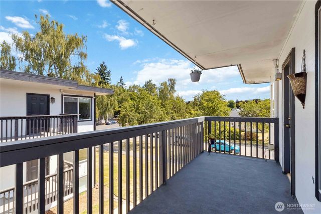 1337 10th Avenue, Longview, WA 98632