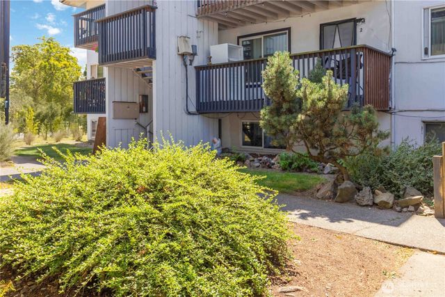 1337 10th Avenue, Longview, WA 98632