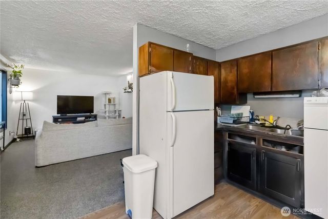 1337 10th Avenue, Longview, WA 98632