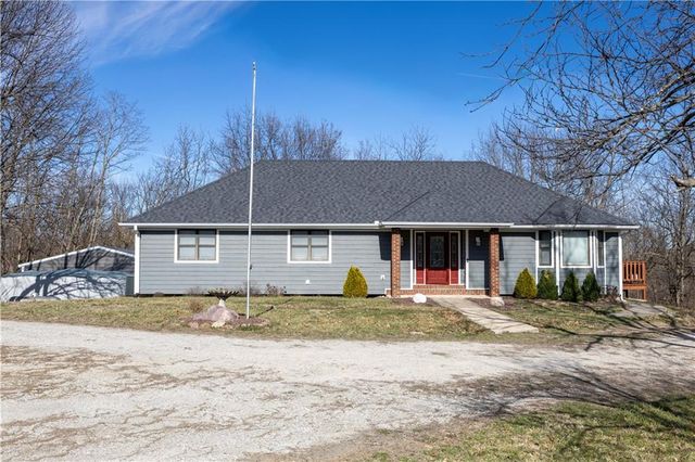 9769 County Road 427 Road, Savannah, MO 64485