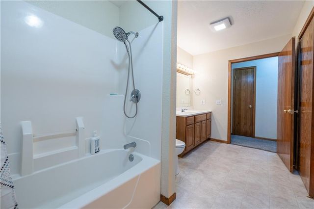 9769 County Road 427 Road, Savannah, MO 64485