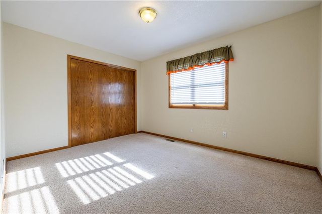 9769 County Road 427 Road, Savannah, MO 64485