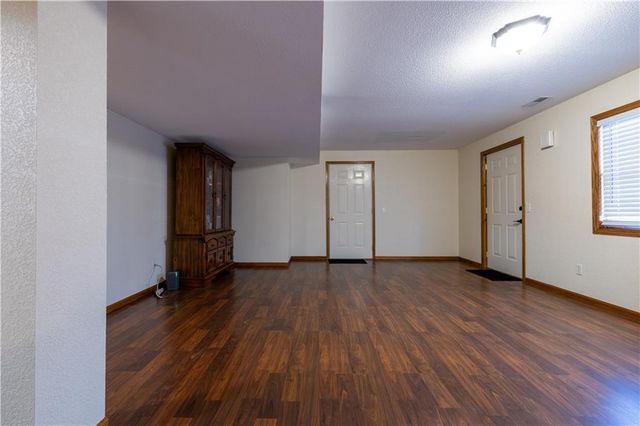 9769 County Road 427 Road, Savannah, MO 64485