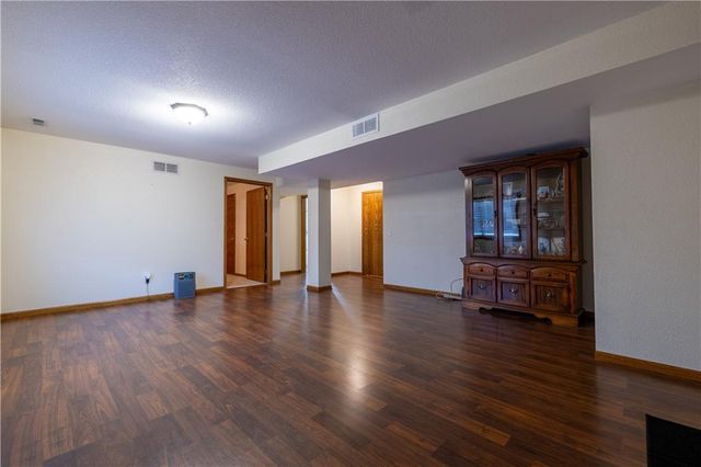 9769 County Road 427 Road, Savannah, MO 64485