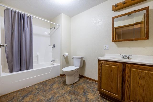 9769 County Road 427 Road, Savannah, MO 64485