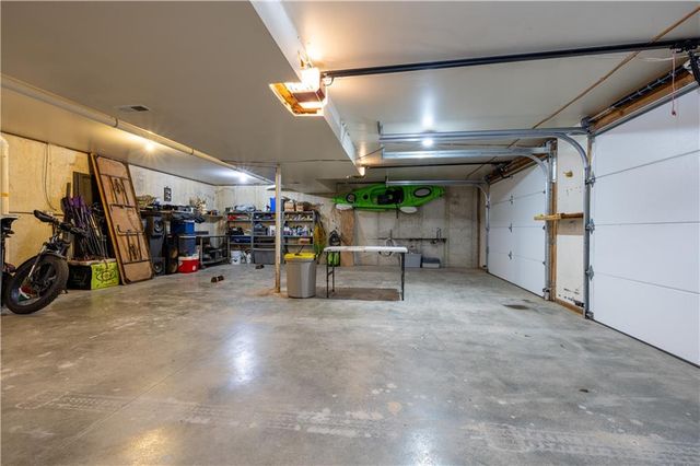 9769 County Road 427 Road, Savannah, MO 64485