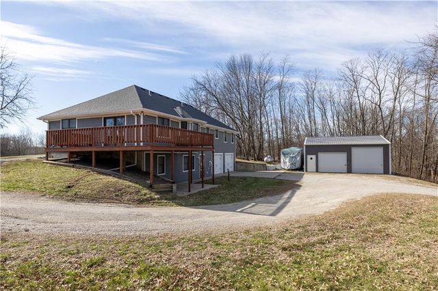 9769 County Road 427 Road, Savannah, MO 64485