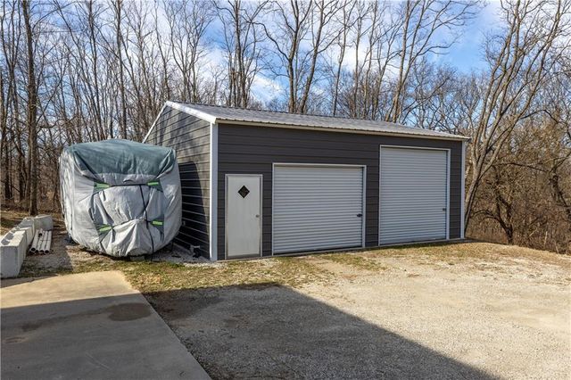 9769 County Road 427 Road, Savannah, MO 64485